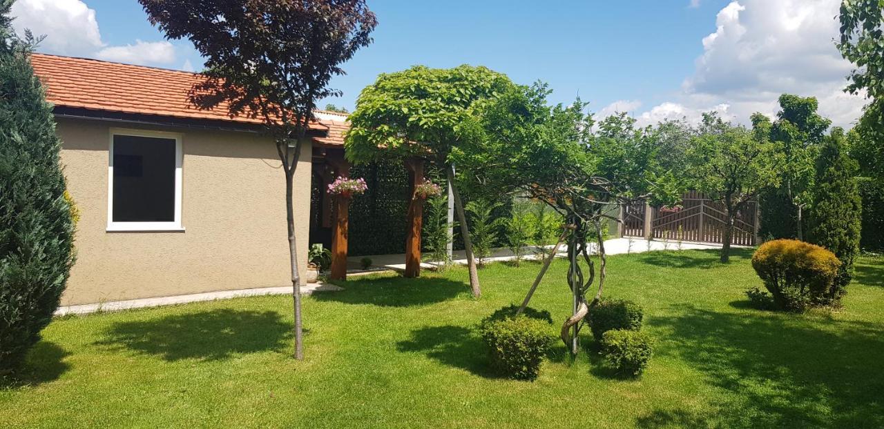 Apartment Lena Niksic Exterior photo